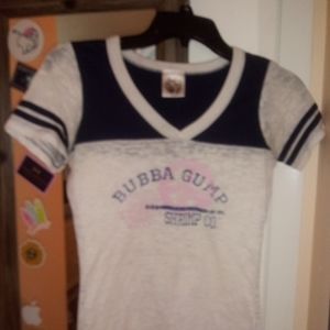 V-neck t-shirt. FINAL PRICE.